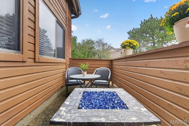 1710 Hemingway Lane B, Weldon Spring, MO 63304