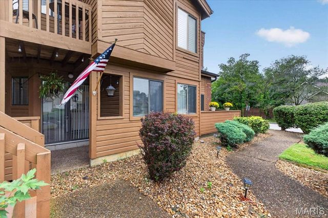 1710 Hemingway Lane B, Weldon Spring, MO 63304
