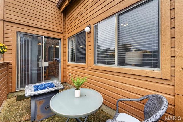 1710 Hemingway Lane B, Weldon Spring, MO 63304