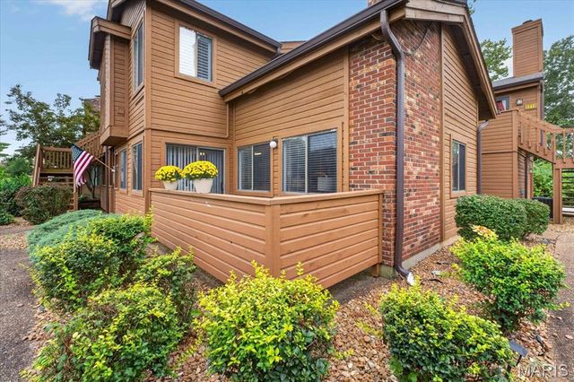 1710 Hemingway Lane B, Weldon Spring, MO 63304