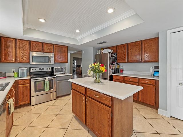 2619 GREEN VALLEY STREET, Valrico, FL 33596