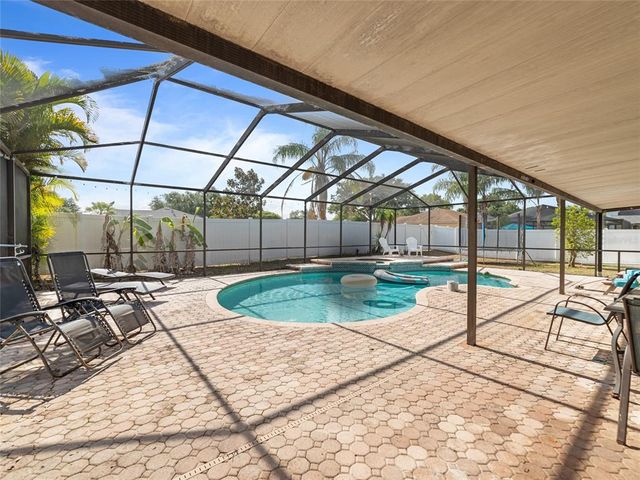2619 GREEN VALLEY STREET, Valrico, FL 33596