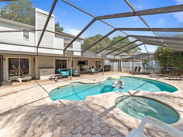 2619 GREEN VALLEY STREET, Valrico, FL 33596