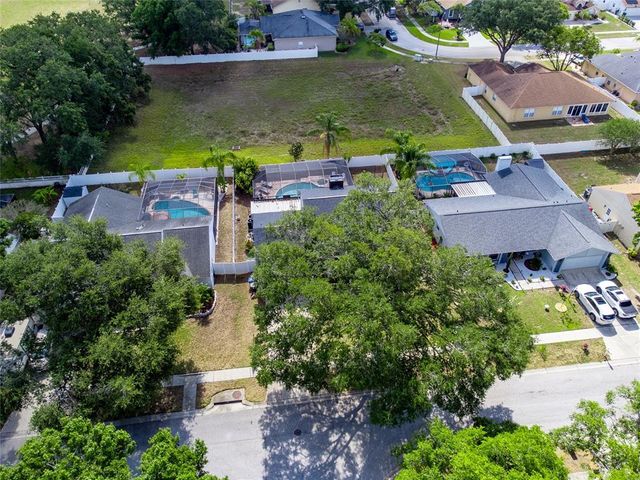 2619 GREEN VALLEY STREET, Valrico, FL 33596
