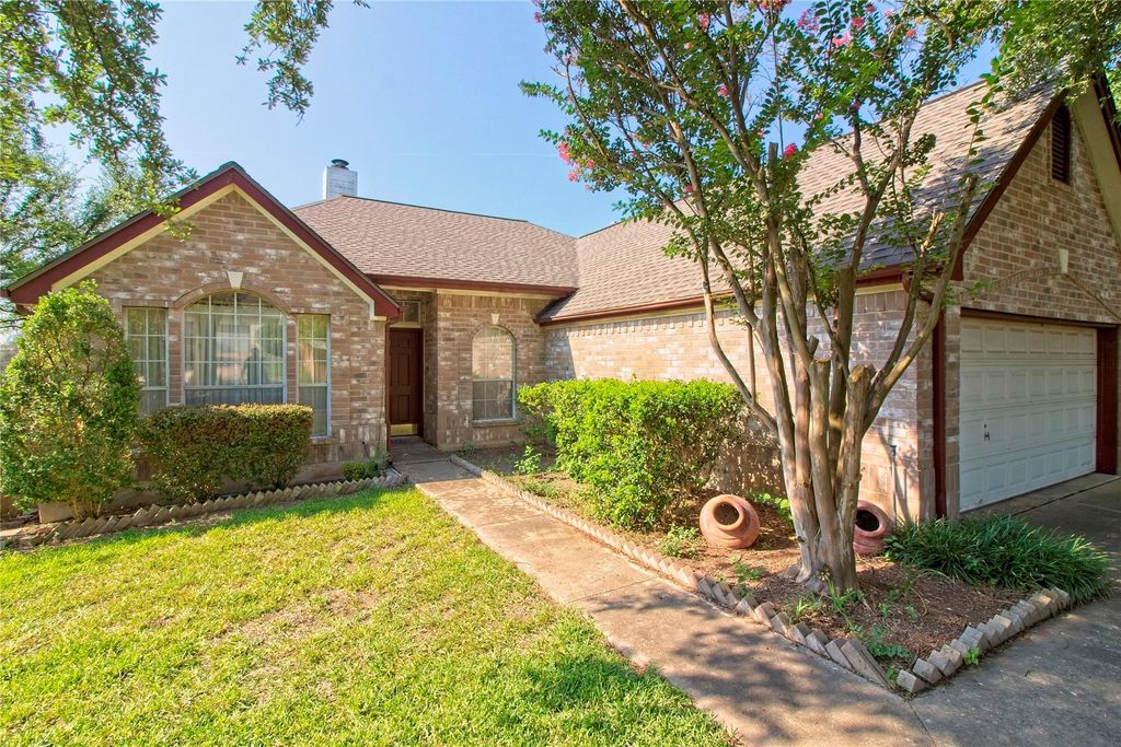 108 Rio Vista DR, Georgetown, TX 78626