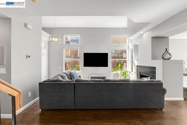 97 Del Sur St, Vallejo, CA 94591