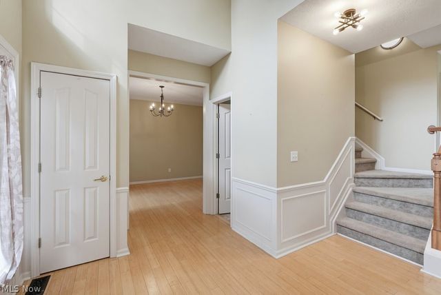 533 Continental Drive, Sagamore Hills, OH 44067