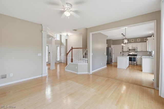 533 Continental Drive, Sagamore Hills, OH 44067