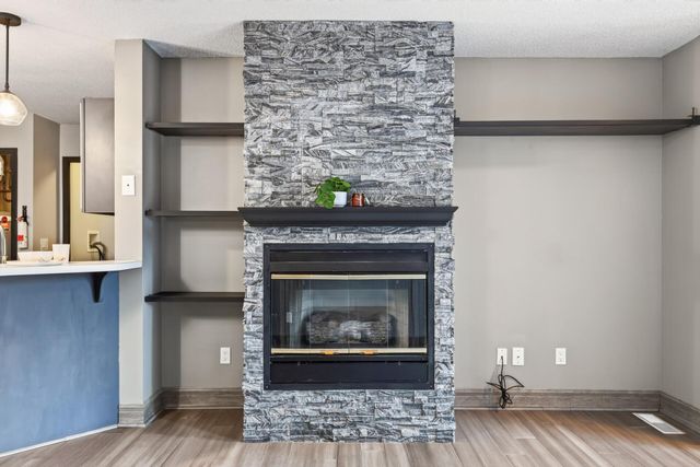 464 Heartland Court, Chanhassen, MN 55317