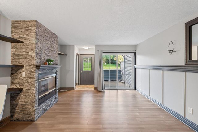 464 Heartland Court, Chanhassen, MN 55317
