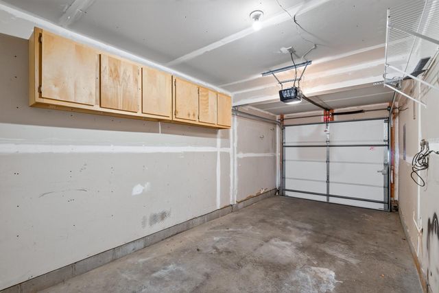 464 Heartland Court, Chanhassen, MN 55317