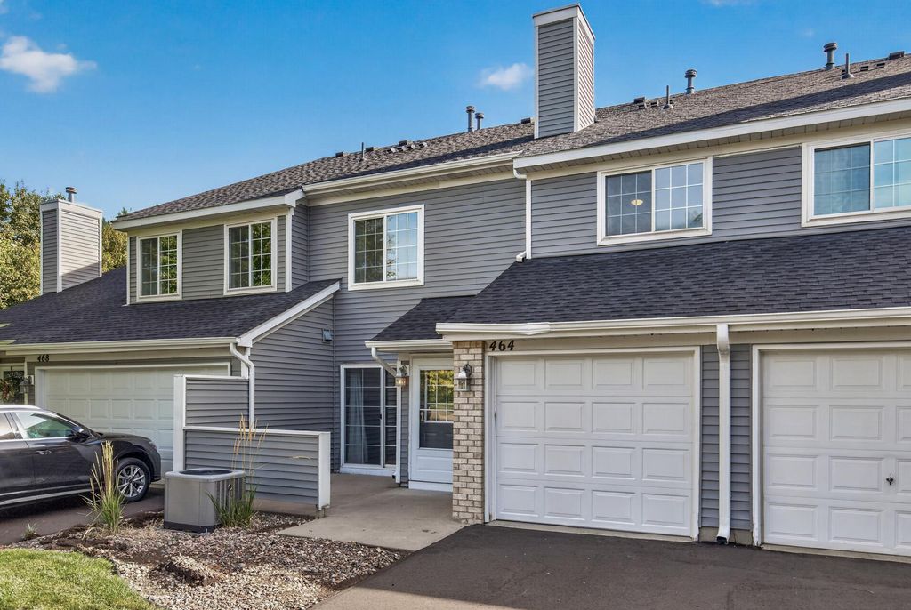464 Heartland Court, Chanhassen, MN 55317