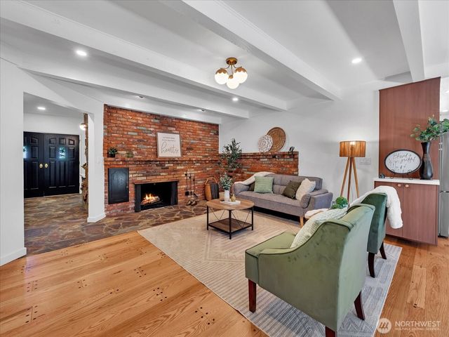 9616 242nd Place SW, Edmonds, WA 98020