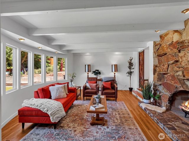 9616 242nd Place SW, Edmonds, WA 98020