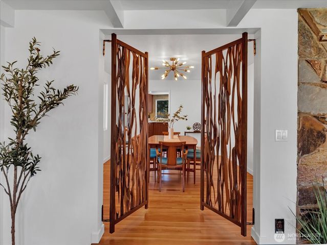 9616 242nd Place SW, Edmonds, WA 98020