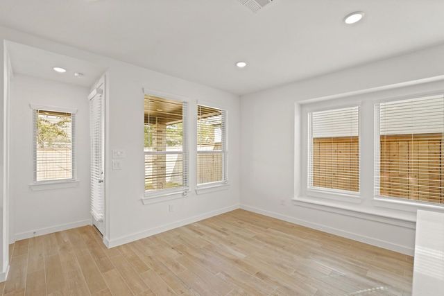 26328 Golden Pass Loop, Montgomery, TX 77316