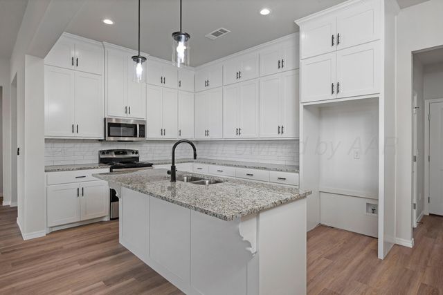 12571 LEONA Drive, Canyon, TX 79015