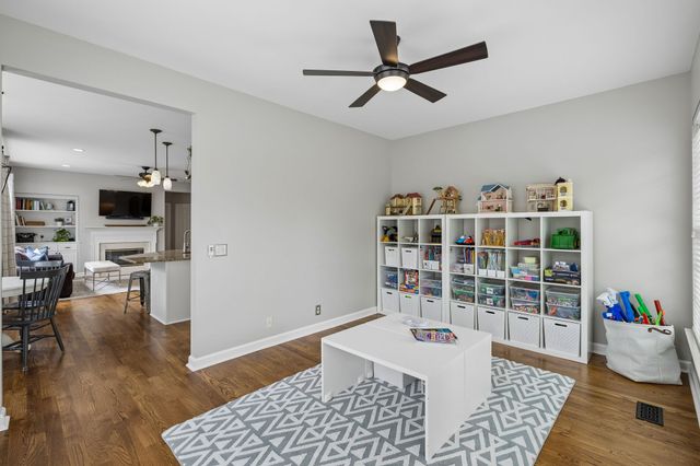 402 Freesia Ct, Franklin, TN 37064