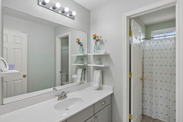 402 Freesia Ct, Franklin, TN 37064