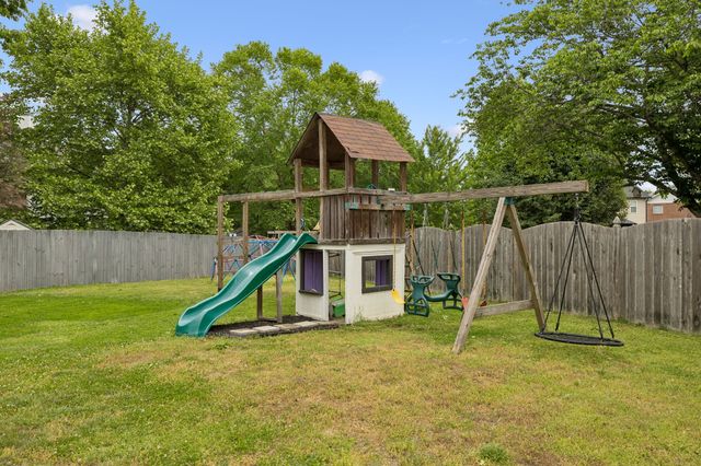 402 Freesia Ct, Franklin, TN 37064