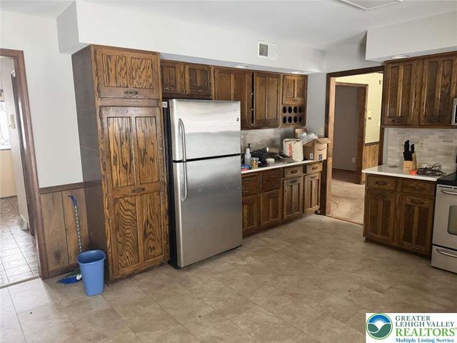 6204 Grouse Drive, East Allen Twp, PA 18017