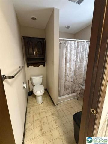 6204 Grouse Drive, East Allen Twp, PA 18017