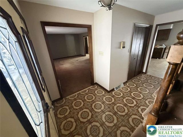 6204 Grouse Drive, East Allen Twp, PA 18017