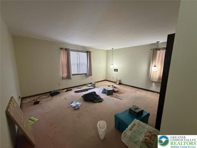 6204 Grouse Drive, East Allen Twp, PA 18017