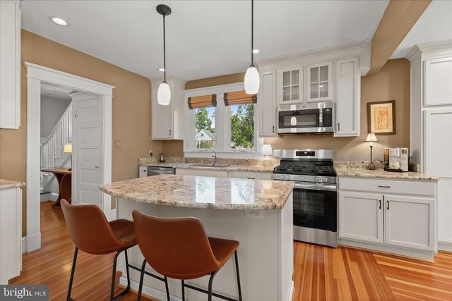 101 LOCUST DR, Catonsville, MD 21228