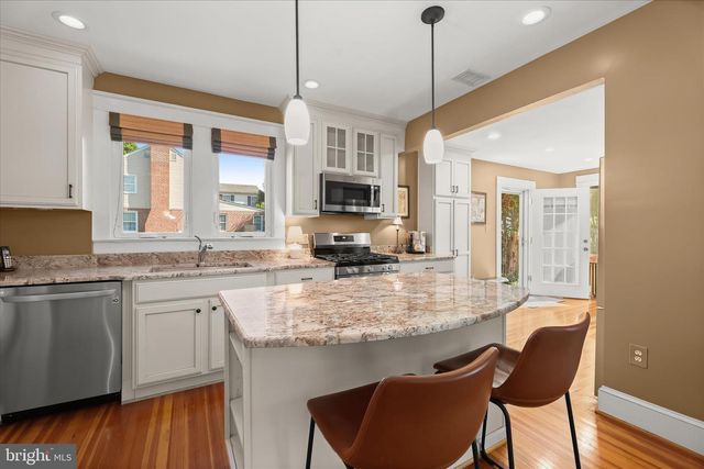 101 LOCUST DR, Catonsville, MD 21228