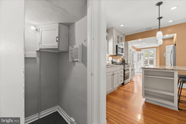 101 LOCUST DR, Catonsville, MD 21228