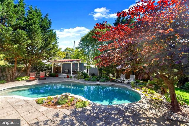 101 LOCUST DR, Catonsville, MD 21228