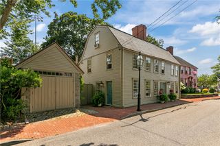 22 Bridge Street, Newport, RI 02840