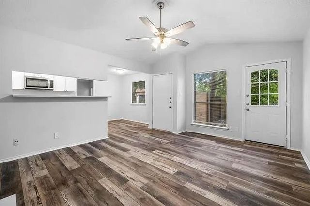 13306 Waverly CT A, Austin, TX 78729