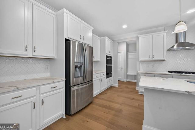 5270 Woodline View Circle, Auburn, GA 30011