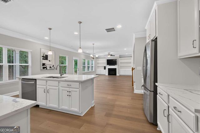 5270 Woodline View Circle, Auburn, GA 30011