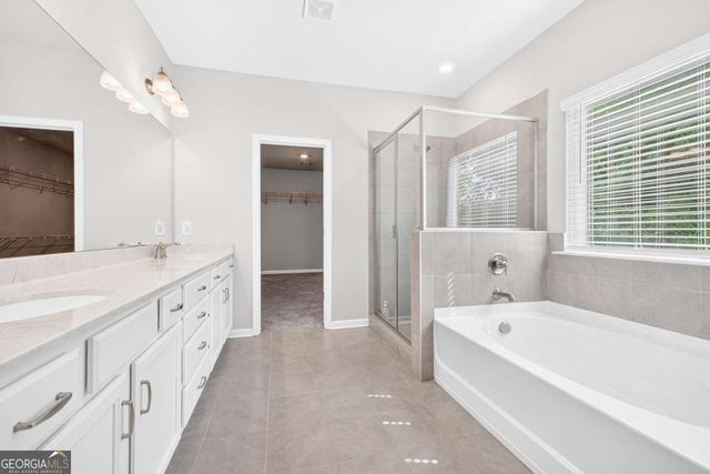 5270 Woodline View Circle, Auburn, GA 30011