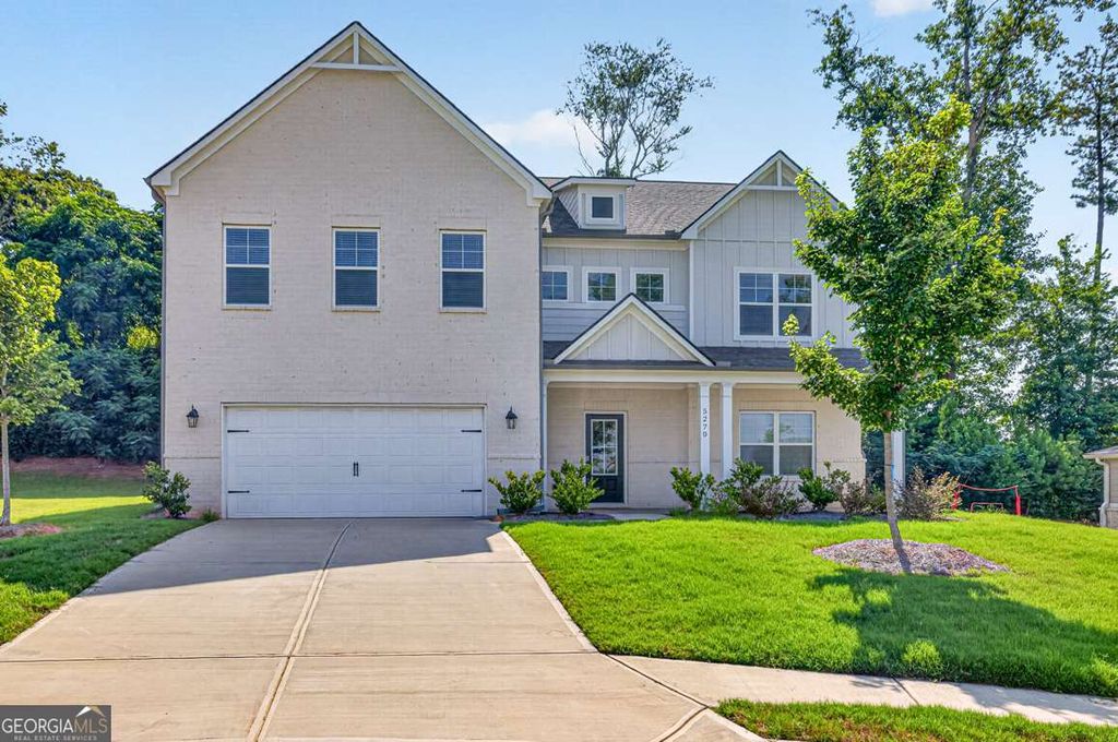 5270 Woodline View Circle, Auburn, GA 30011