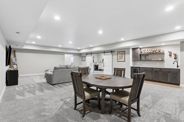 7343 Wagner Road, Cedar Falls, IA 50613