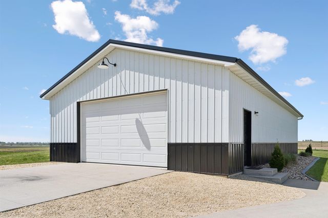 7343 Wagner Road, Cedar Falls, IA 50613