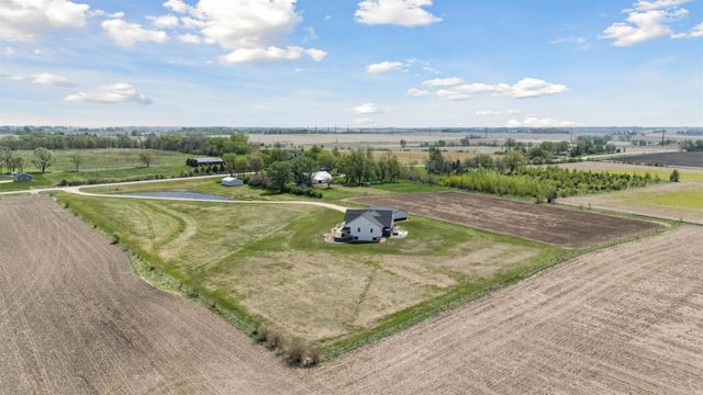 7343 Wagner Road, Cedar Falls, IA 50613