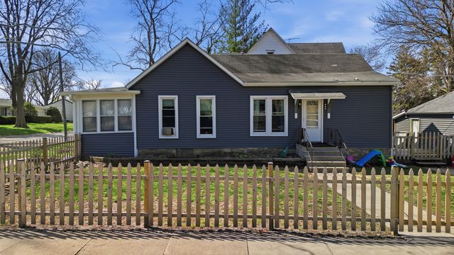 403 S 8th Street, Dekalb, IL 60115