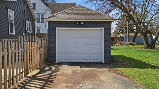 403 S 8th Street, Dekalb, IL 60115