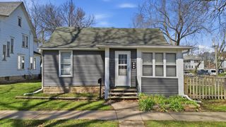 403 S 8th Street, Dekalb, IL 60115