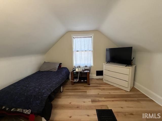 713 E Fairview Avenue, South Bend, IN 46614