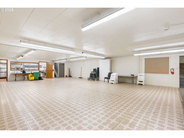 13047 Se RAMONA St, Portland, OR 97236