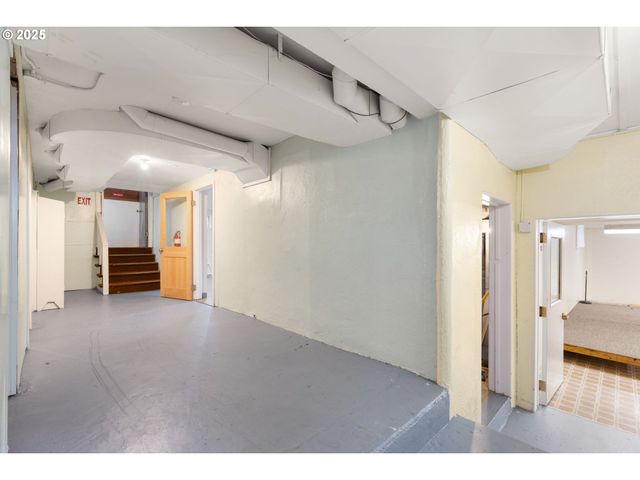 13047 Se RAMONA St, Portland, OR 97236