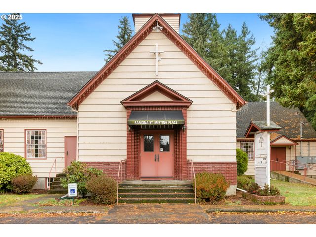 13047 Se RAMONA St, Portland, OR 97236