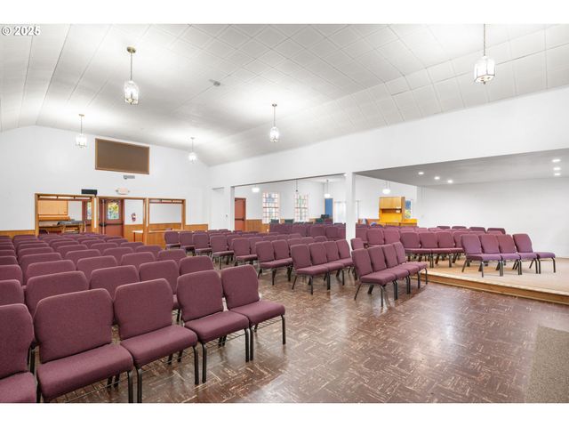 13047 Se RAMONA St, Portland, OR 97236