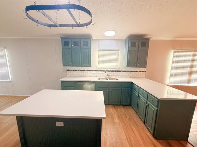 2508 Spring Valley Lane, Yukon, OK 73099